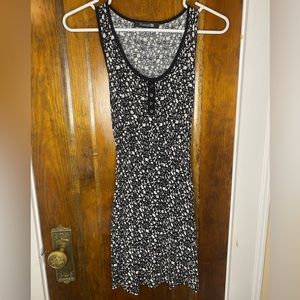 Black and white floral cotton dress size small with pockets